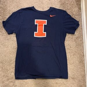 Nike Women’s University of Illinois Tee - L